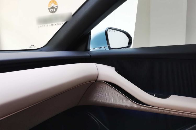 Used Nio ET5T 2024 75kWh Touring Interior 5
