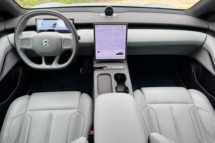 Used Nio ET5T 2024 75kWh Touring Interior 5