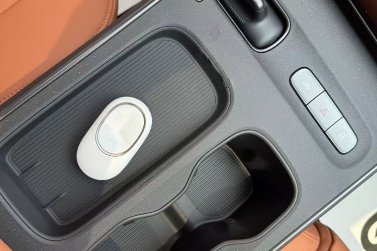 Used Nio ET5T 2024 75kWh Touring Interior 6