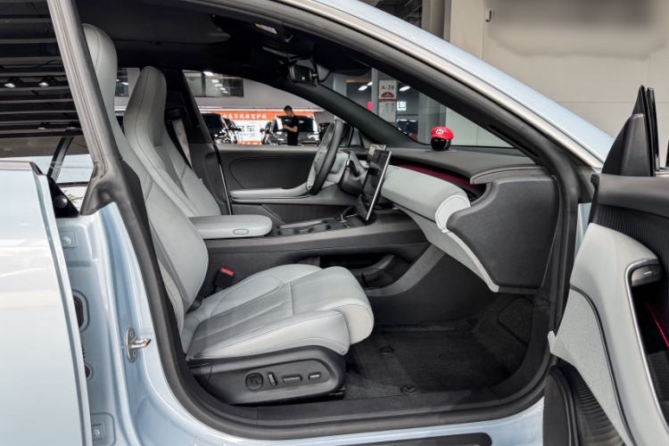 Used Nio ET5T 2024 75kWh Touring Interior 9