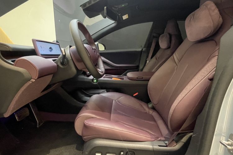 Used Nio ET5T 2024 75kWh Touring Interior 9