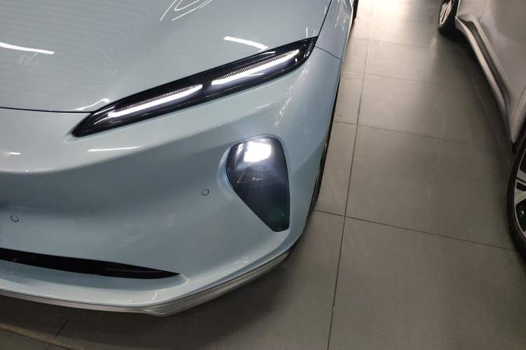 Used Nio ET5T 2024 75kWh Touring Left Front Headlight