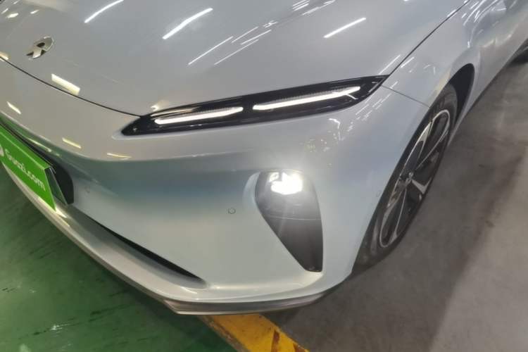 Used Nio ET5T 2024 75kWh Touring Left Front Headlight