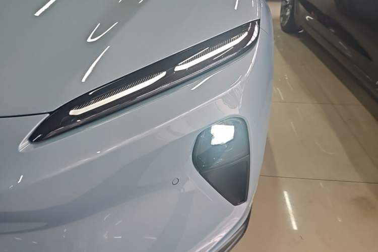Used Nio ET5T 2024 75kWh Touring Left Front Headlight