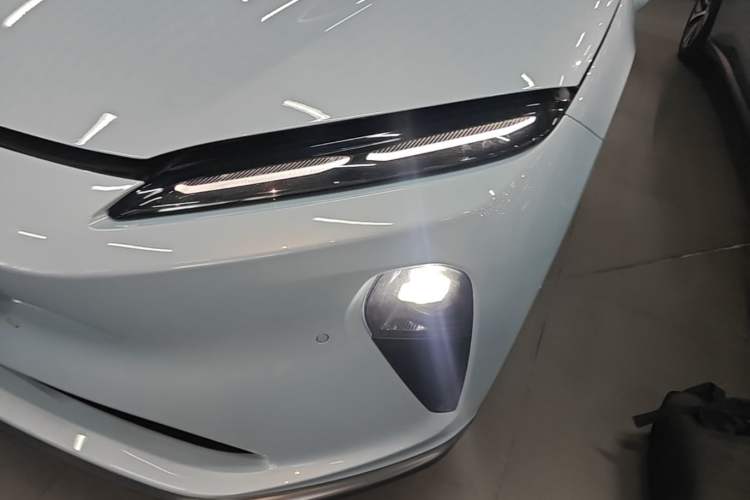 Used Nio ET5T 2024 75kWh Touring Left Front Headlight