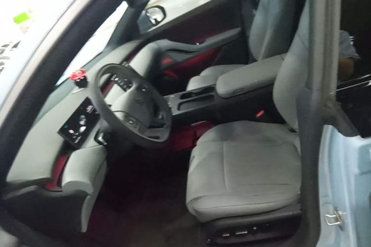 Used Nio ET5T 2024 75kWh Touring Left Front Seat