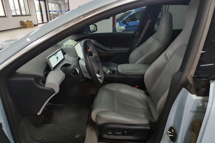 Used Nio ET5T 2024 75kWh Touring Left Front Seat