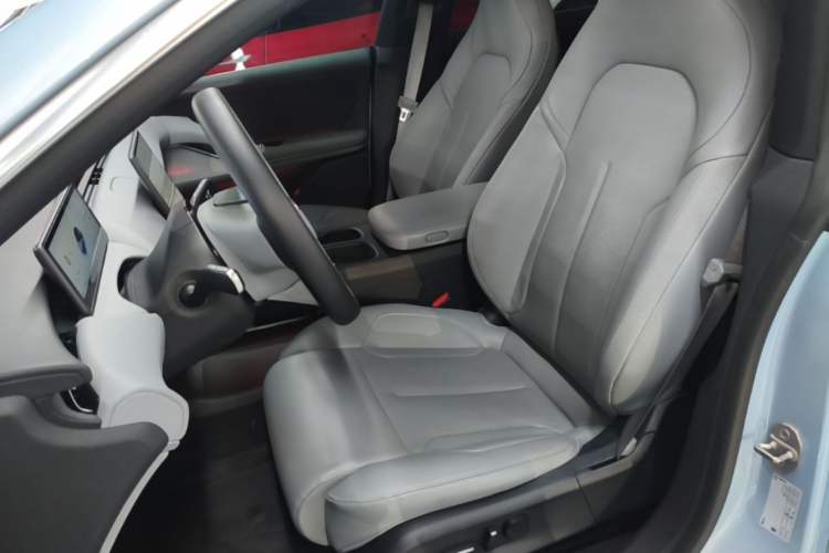 Used Nio ET5T 2024 75kWh Touring Left Front Seat