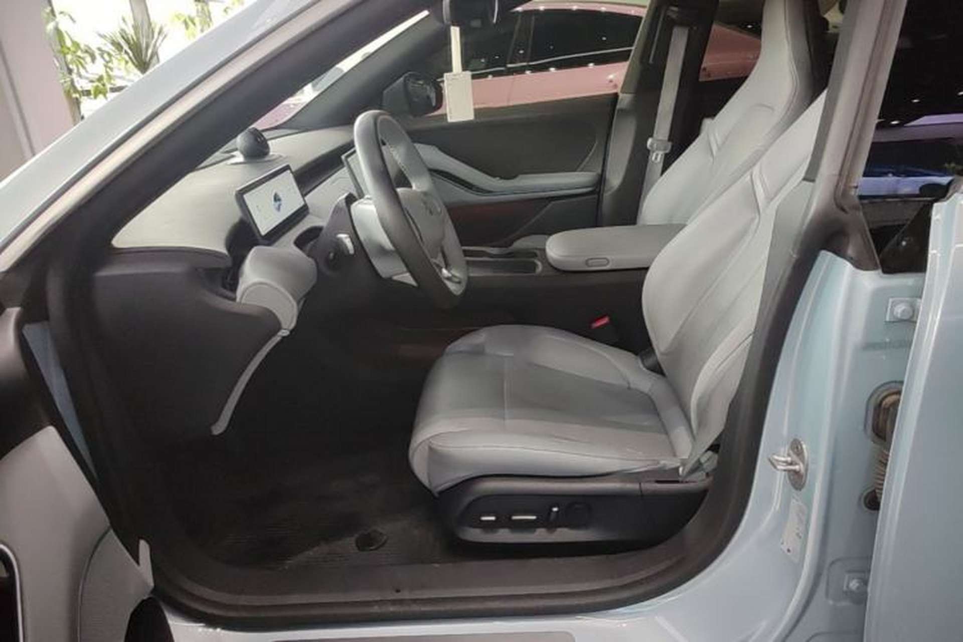 Used Nio ET5T 2024 75kWh Touring Left Front Seat