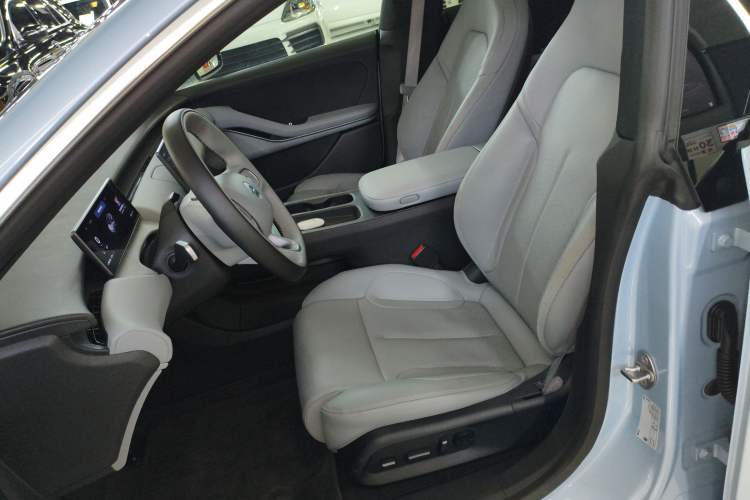 Used Nio ET5T 2024 75kWh Touring Left Front Seat