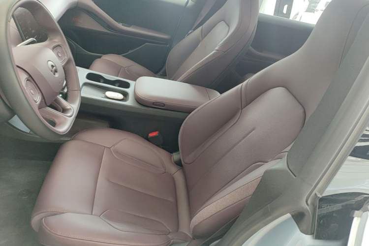 Used Nio ET5T 2024 75kWh Touring Left Front Seat