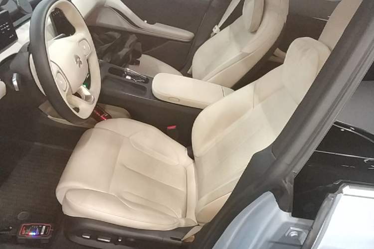 Used Nio ET5T 2024 75kWh Touring Left Front Seat