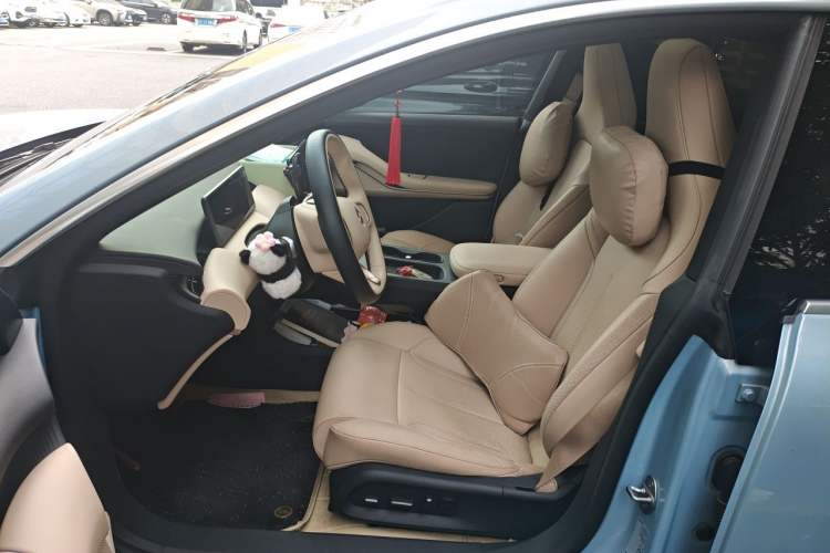 Used Nio ET5T 2024 75kWh Touring Left Front Seat