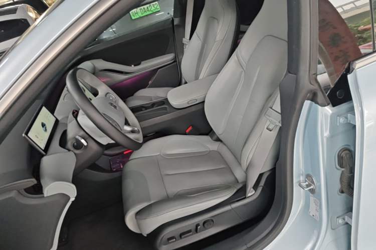 Used Nio ET5T 2024 75kWh Touring Left Front Seat
