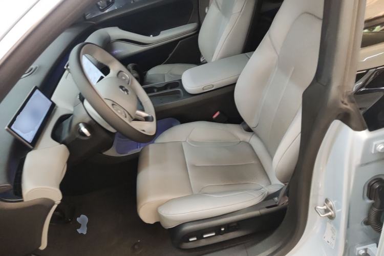 Used Nio ET5T 2024 75kWh Touring Left Front Seat