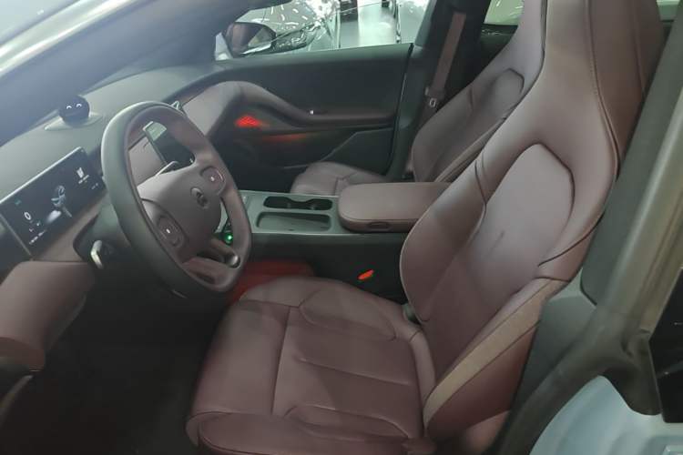Used Nio ET5T 2024 75kWh Touring Left Front Seat