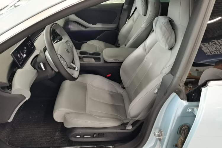 Used Nio ET5T 2024 75kWh Touring Left Front Seat