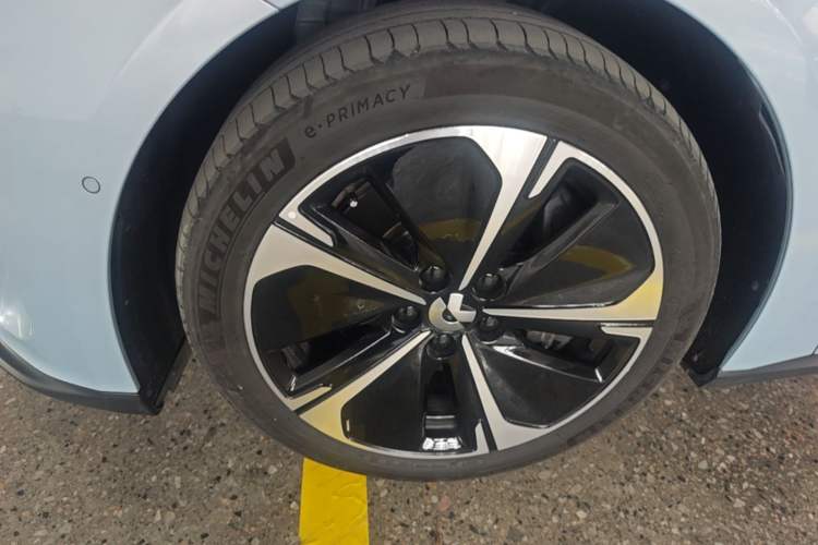 Used Nio ET5T 2024 75kWh Touring Left Front Wheel Hub