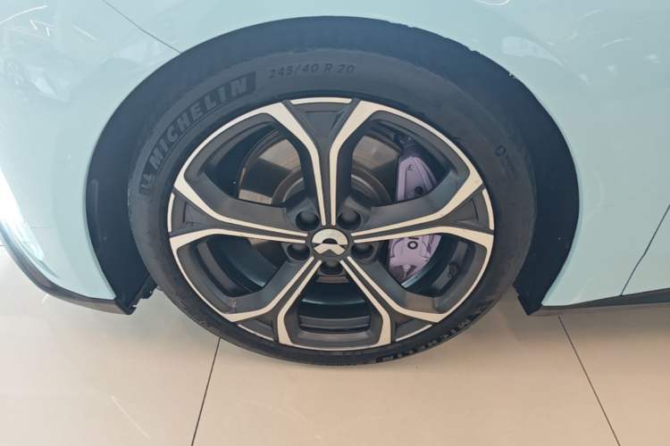 Used Nio ET5T 2024 75kWh Touring Left Front Wheel Hub