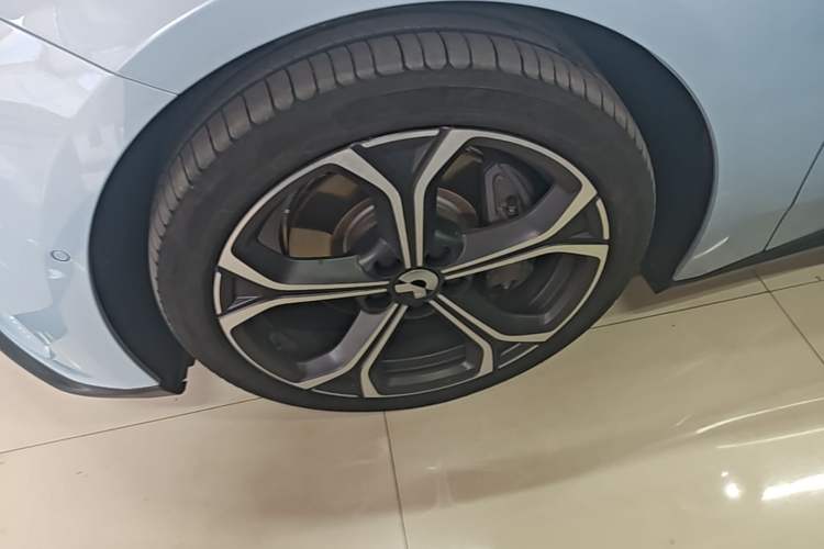 Used Nio ET5T 2024 75kWh Touring Left Front Wheel Hub