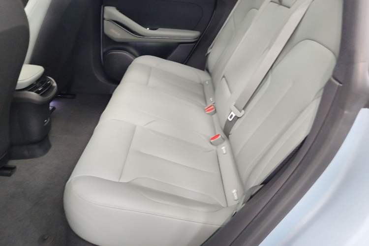 Used Nio ET5T 2024 75kWh Touring Left Rear Seat