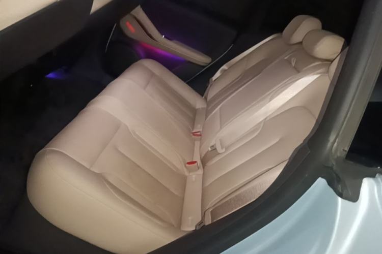 Used Nio ET5T 2024 75kWh Touring Left Rear Seat