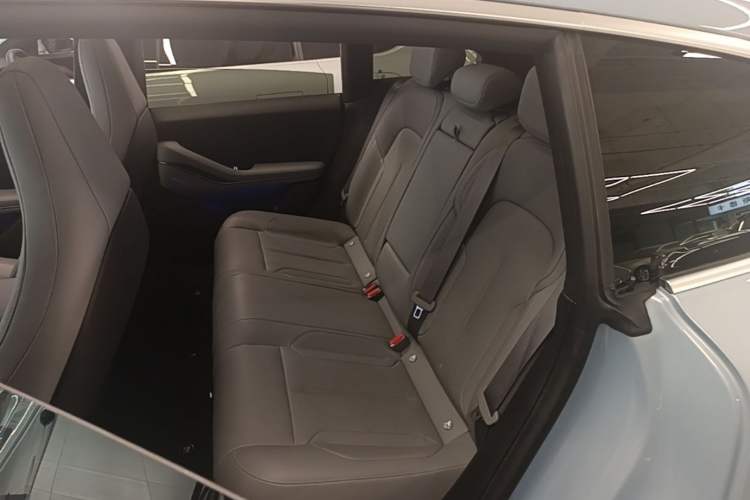 Used Nio ET5T 2024 75kWh Touring Left Rear Seat