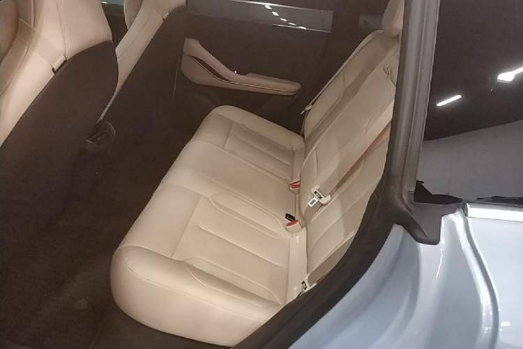 Used Nio ET5T 2024 75kWh Touring Left Rear Seat