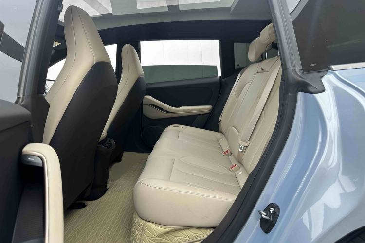 Used Nio ET5T 2024 75kWh Touring Left Rear Seat