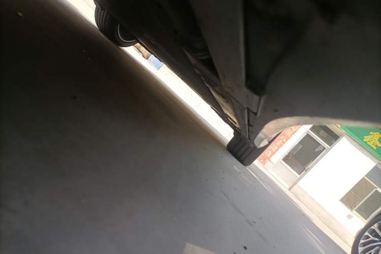 Used Nio ET5T 2024 75kWh Touring Left Side Sill