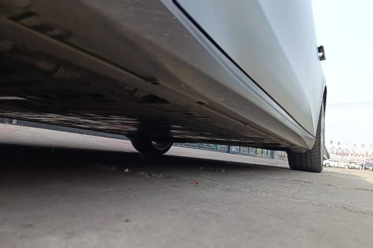 Used Nio ET5T 2024 75kWh Touring Left Side Sill