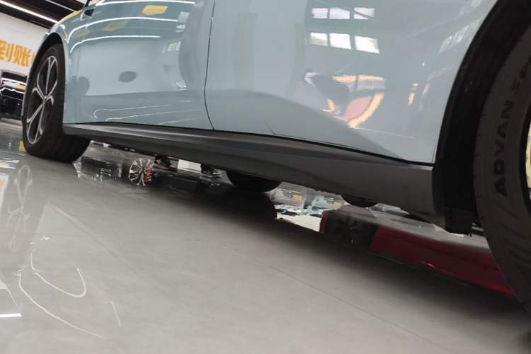 Used Nio ET5T 2024 75kWh Touring Left Side Sill