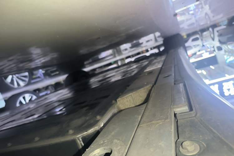 Used Nio ET5T 2024 75kWh Touring Left Side Sill