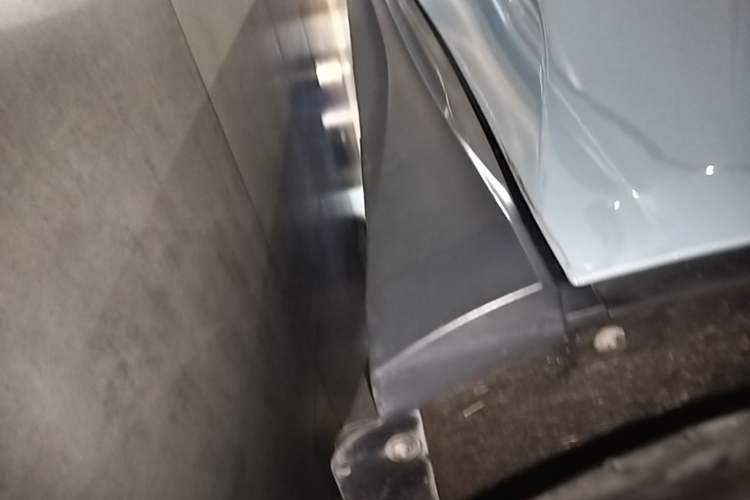 Used Nio ET5T 2024 75kWh Touring Left Side Sill