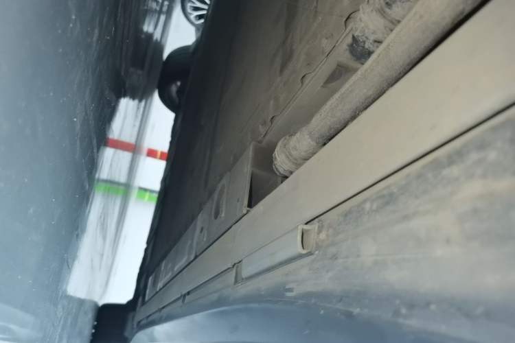 Used Nio ET5T 2024 75kWh Touring Left Side Sill