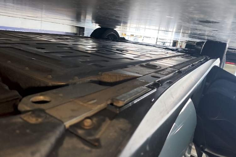 Used Nio ET5T 2024 75kWh Touring Left Side Sill