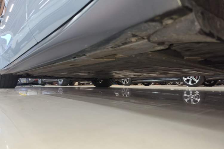Used Nio ET5T 2024 75kWh Touring Left Side Sill