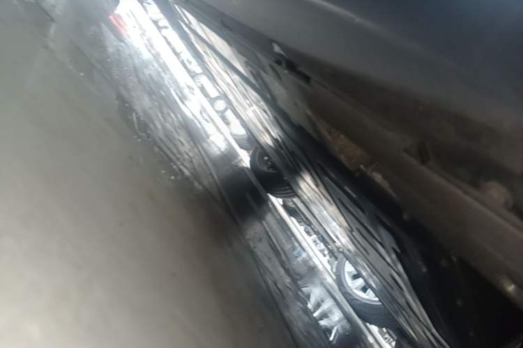 Used Nio ET5T 2024 75kWh Touring Left Side Sill