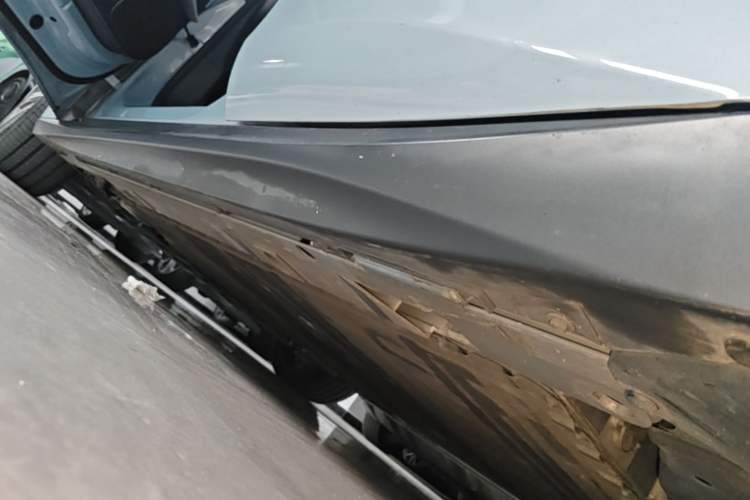 Used Nio ET5T 2024 75kWh Touring Left Side Sill