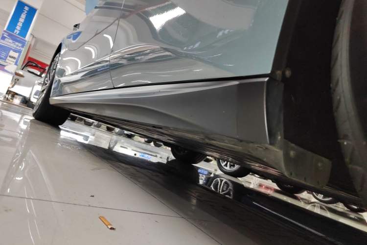 Used Nio ET5T 2024 75kWh Touring Left Side Sill