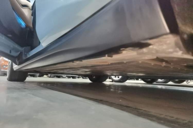 Used Nio ET5T 2024 75kWh Touring Left Side Sill