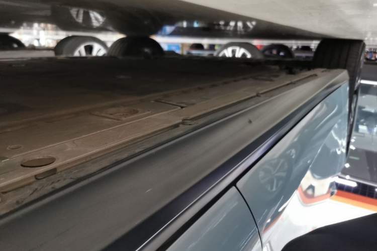 Used Nio ET5T 2024 75kWh Touring Left Side Sill