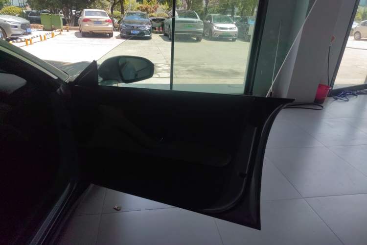 Used Nio ET5T 2024 75kWh Touring Right Front Door Interior