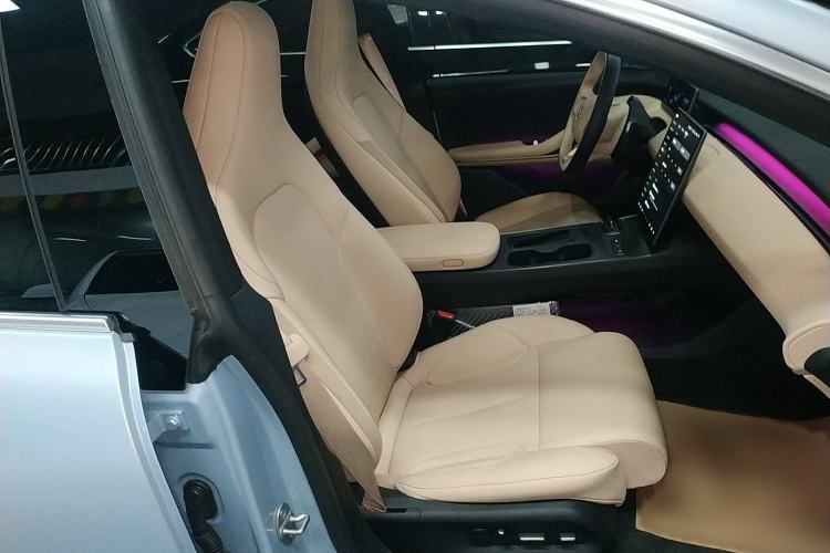 Used Nio ET5T 2024 75kWh Touring Right Front Seat
