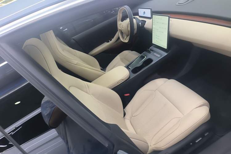 Used Nio ET5T 2024 75kWh Touring Right Front Seat