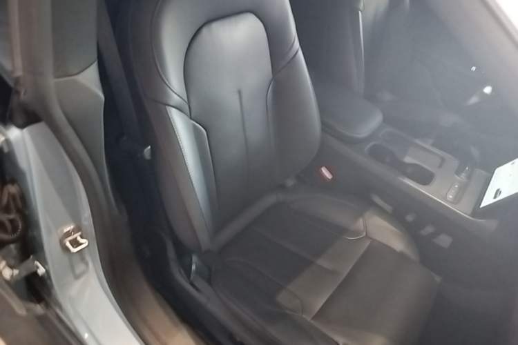 Used Nio ET5T 2024 75kWh Touring Right Front Seat