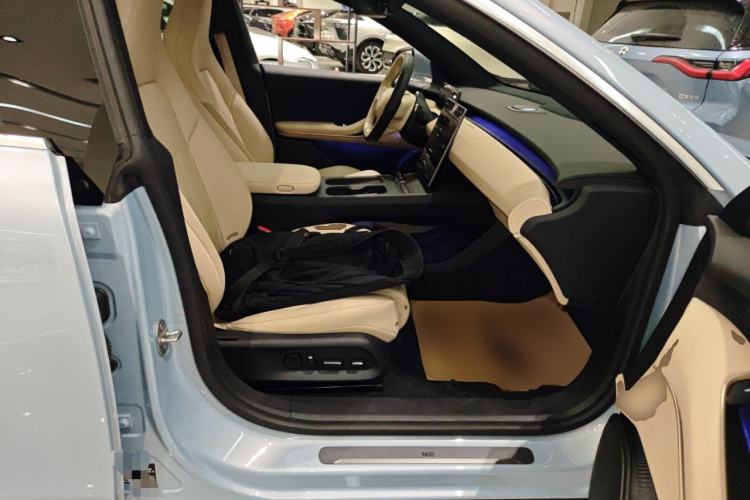 Used Nio ET5T 2024 75kWh Touring Right Front Seat