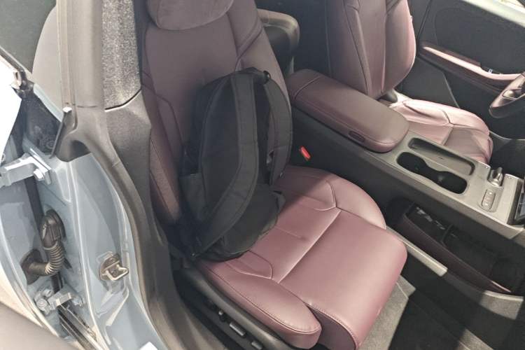 Used Nio ET5T 2024 75kWh Touring Right Front Seat