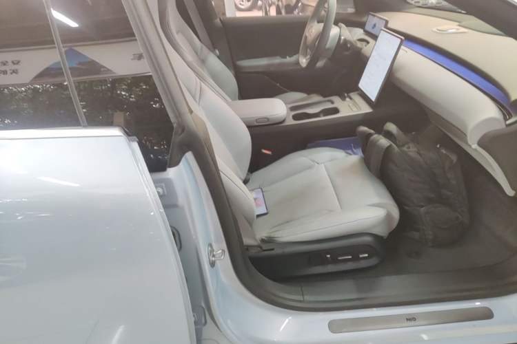 Used Nio ET5T 2024 75kWh Touring Right Front Seat