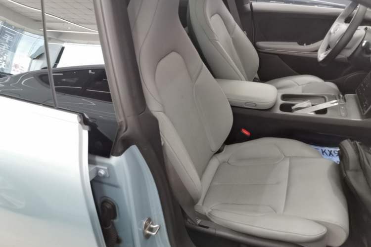 Used Nio ET5T 2024 75kWh Touring Right Front Seat